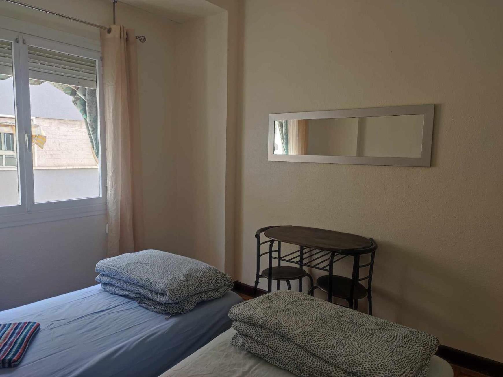 17-Habitacion Del Piso Apartment Аликанте Екстериор снимка